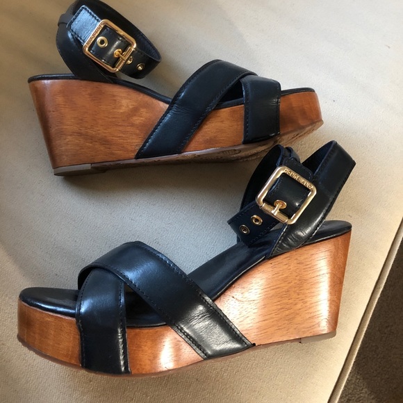 Tory Burch Shoes - Brand NEW Tory Burch Navy Wood Wedges 9.5